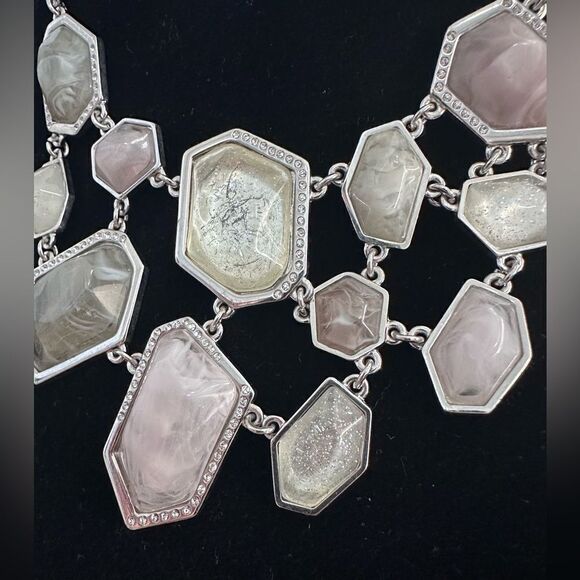 Jennifer Lopez Fashion Necklace - Picture 2 of 7